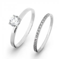 Кольцо из белого золота с камнями Swarovski