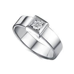 Кольцо из серебра с камнями Бриллиант