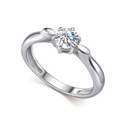 Inel din argint  cu pietre Moissanite